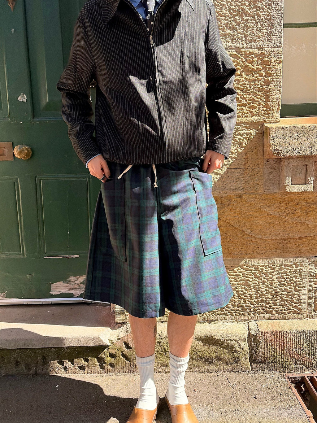 TARTAN STUDIO SHORTS